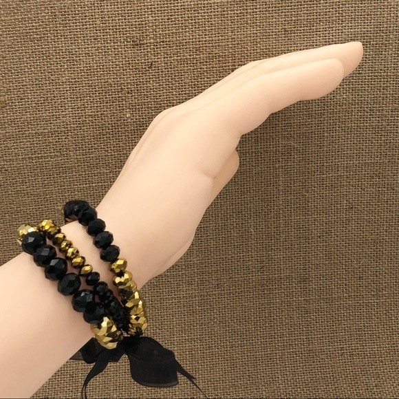🌼 Set of 3 Black & Gold Glass Beaded Stretch Bracelets - Picture 2 of 3